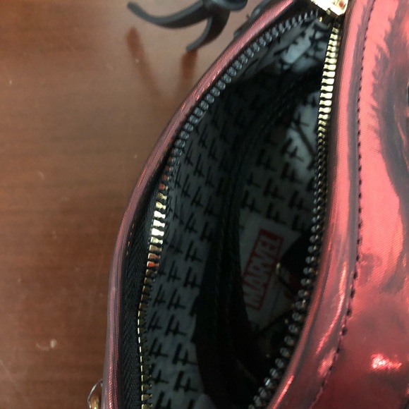 Marvel Red and Silver Women's Bag - Picture 4 of 4